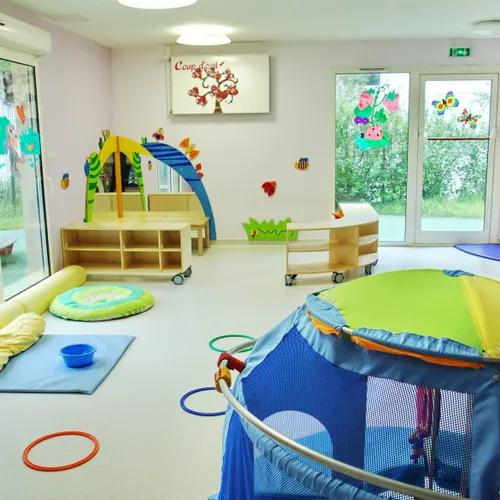 [ Société ] Grève dans les crèches à Fos-sur-Mer et Marseille :...