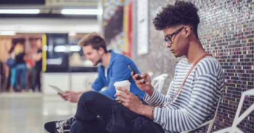 [ SOCIÉTÉ ]: Les étudiants doivent avoir accès aux soins et à la...
