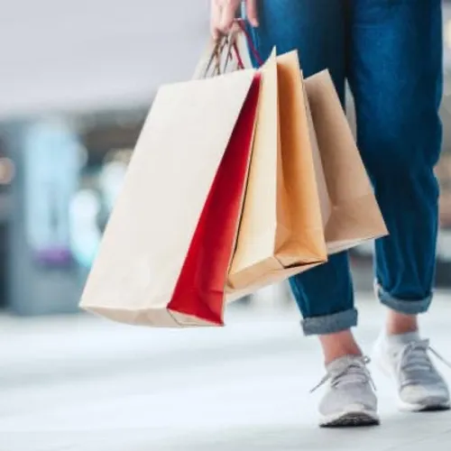 [ SOCIÉTÉ ]: Il reste quelques heures…avant la fin des soldes