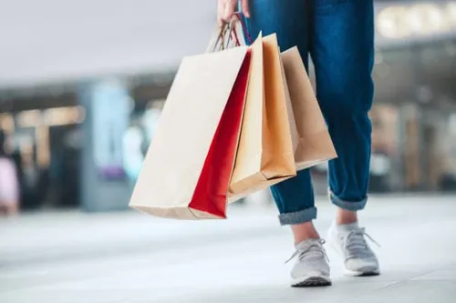 [ SOCIÉTÉ ]: Il reste quelques heures…avant la fin des soldes