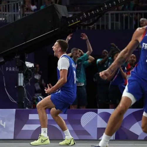 [ SPORT - HANDBALL ] JO2024: LES BLEUS DU BASKET 3x3 EN DEMI-FINALE ! 