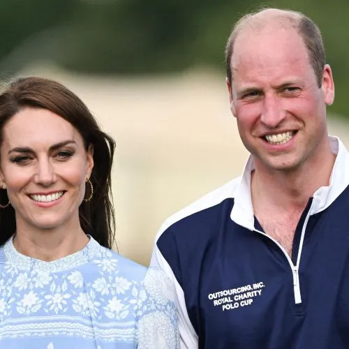 [ SPORT - RUGBY ] Kate Middleton à Marseille et le prince William à...