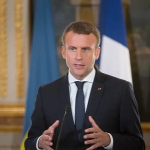 [ SOCIÉTÉ ]: Emmanuel Macron tiendra son premier meeting à Marseille