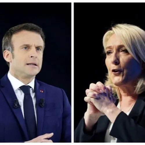[ SOCIETE / ELECTION ]: Emmanuel Macron, 27%. Marine Le Pen, 23%.