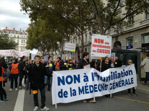[ SANTE ] Greve reconduite par les médecins généralistes