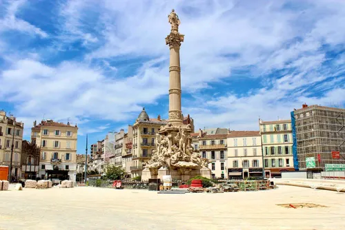 La place Castellane à Marseille : une piétonnisation prévue pour la...