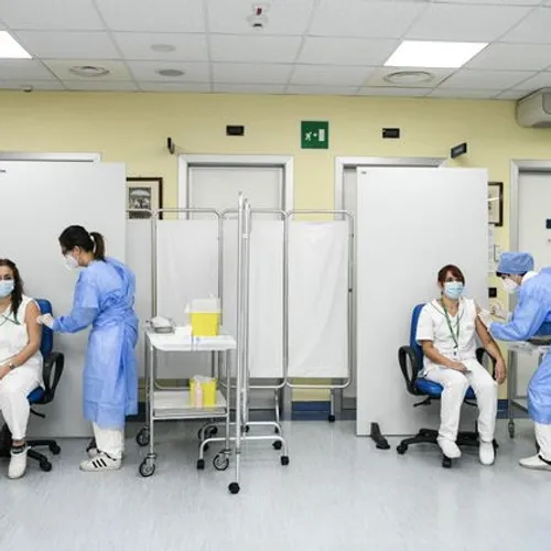[ SANTE ] Pour ou contre la vaccination obligatoire pour les...