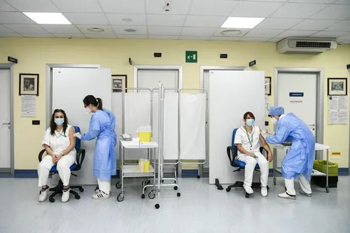 [ SANTE ] Pour ou contre la vaccination obligatoire pour les...