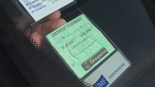 [ SOCIETE - FRANCE ] Fini la vignette verte d'assurance sur votre...