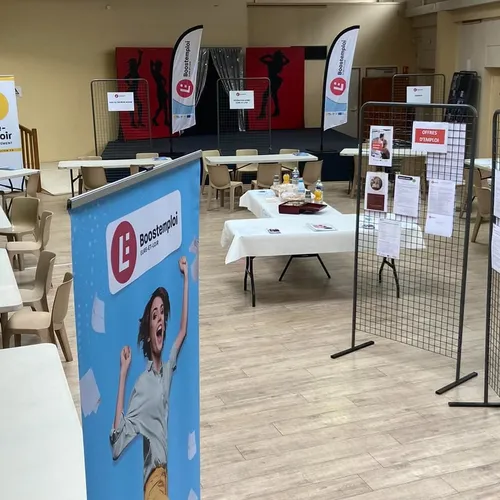 Une quarantaine de postes à pourvoir au café Boostemploi à Sours