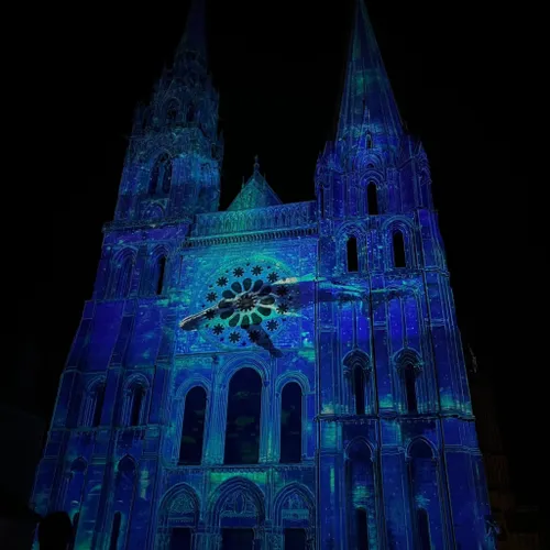 La vie en BLEU pour la cathédrale de Chartres