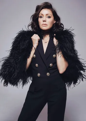 TINA ARENA : 50 ans de carrière et de retour sur scène à Lille et à...