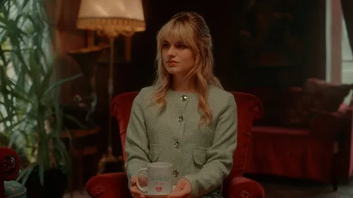 LAURA FERRE : Une belle découverte