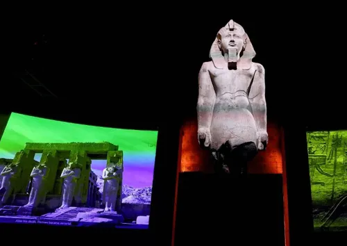 Les Baux-de-Provence : l'Égypte aux Carrières de Lumières