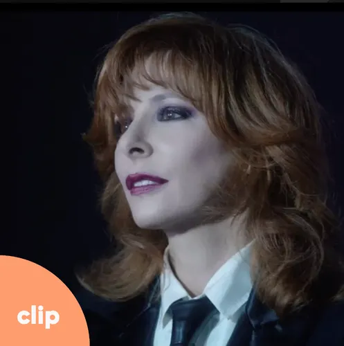 Mylène Farmer interprète le générique de Donjons et Dragons