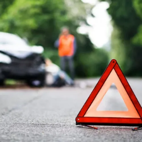 Accident sur l'A35 : une voiture entre en collision avec un poids...