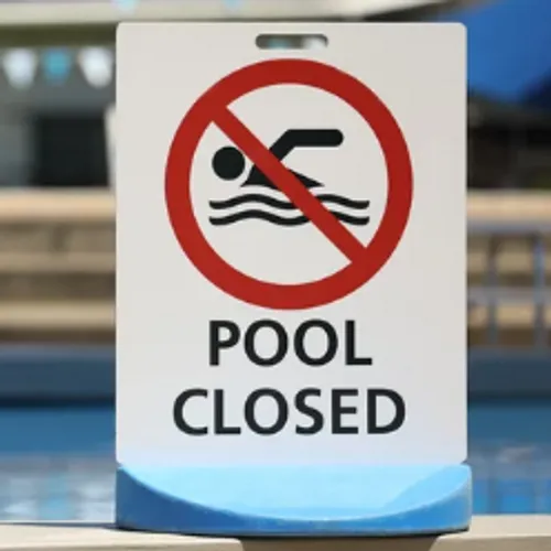 Menaces et insultes : une piscine contrainte de fermer deux jours...