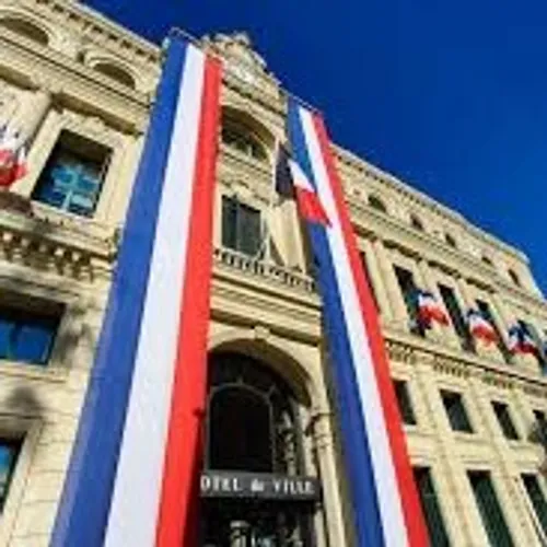 La mairie de Cannes baisse les impôts locaux