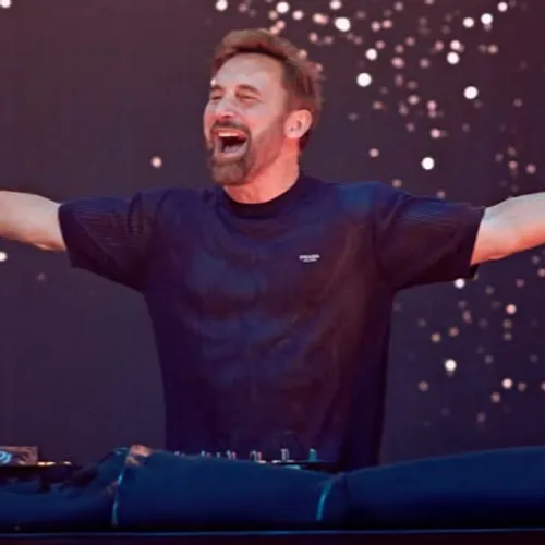 David Guetta sort Together, une belle ode au partage