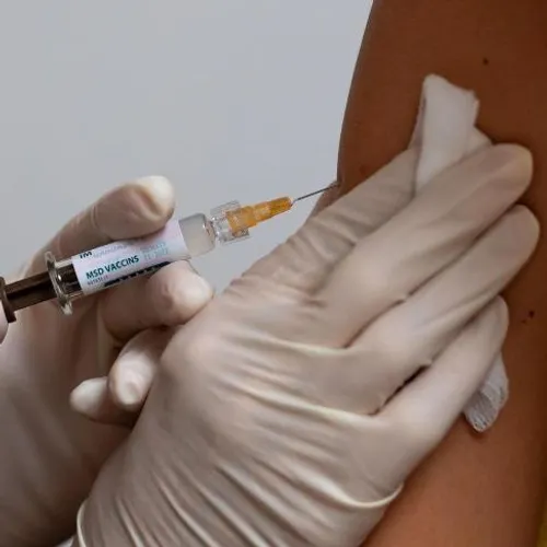 Papillomavirus : une campagne de vaccination débute dans les...