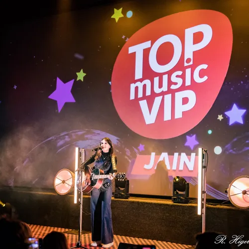 Jain au Top Music VIP