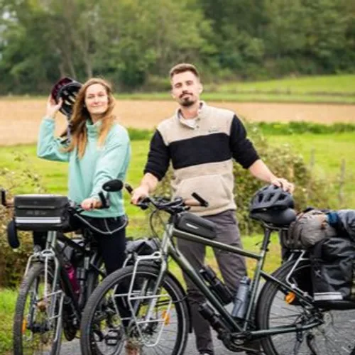 Marine et Samuel sur la Route de la Soie à vélo, rencontre avant le...