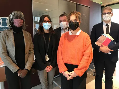Lutte contre les violences faites aux femmes - Professionnels et...