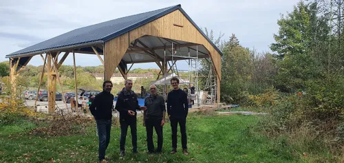 Felleries-Liessies : la création du 1er complexe apicole de la...