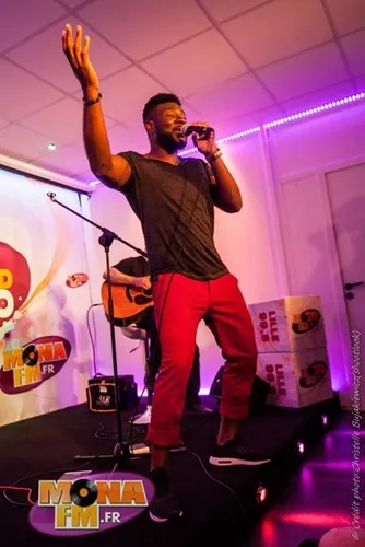 MONA FM