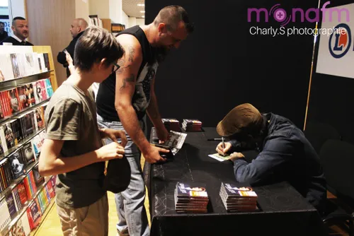 MONA FM