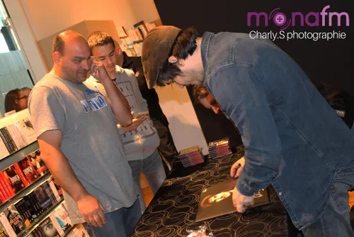 MONA FM