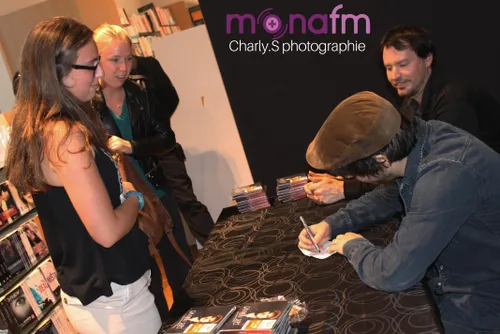 MONA FM