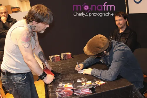 MONA FM