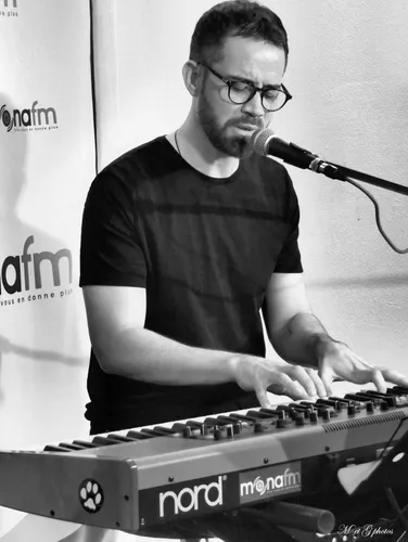 MONA FM