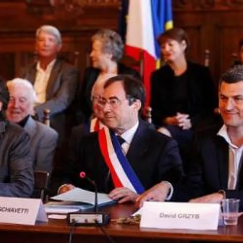 [ POLITIQUE - ARLES ] : SITUATION DE CRISE AU SEIN MEME DE LA...