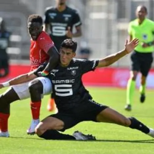 Football : des Nîmois (trop) généreux face à Rennes battus par K.-O.