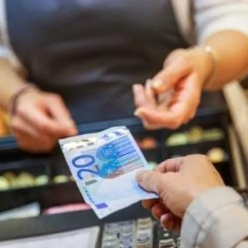 [ECONOMIE]: 1er février, et comme chaque début de mois, beaucoup de...