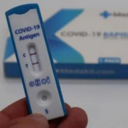 [COVID-19]: En pharmacie ou dans les supermarchés... Les auto test...