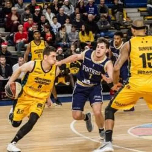 [BASKET]: Les basketteurs de Fos sur mer reçoivent Antibes ce soir...