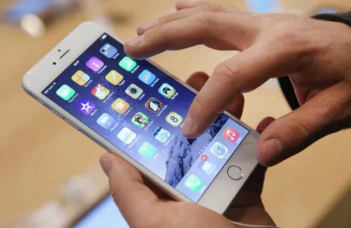 Obsolescence programmée : la France ouvre une enquête contre Apple