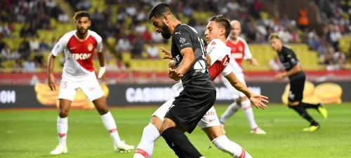[ SPORT - FOOTBALL ] LIGUE1/NIMES OLYMPIQUES ; LES CROCOS ARRACHENT...