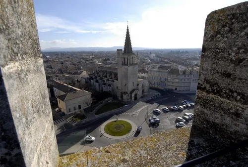 [ SANTE - PAYS D'ARLES ] La liste des services publics fermés ou au...
