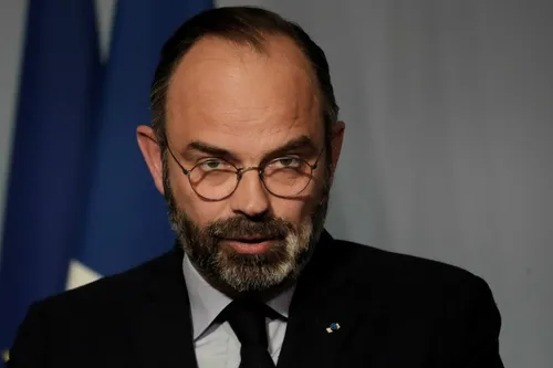 [ SOCIETE - FRANCE ] Philippe assure que le confinement "va durer"...