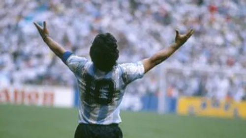[HOMMAGE]: le monde du football pleure la disparition de Diego...