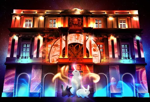 [NOEL]: La ville d’arles met le paquet sur les décorations de Noël.
