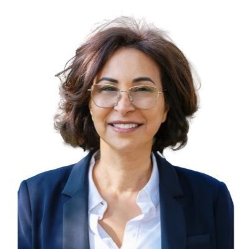 Naïma M'Faddel, candidate dans la 9ème circonscription des Français...