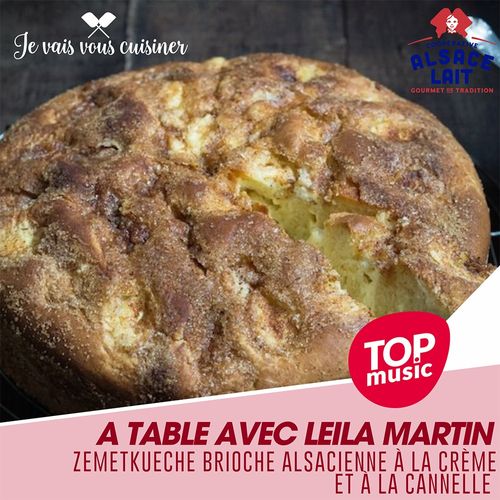A table avec Leila martin - Zemetkueche brioche alsacienne à la crème et à la cannelle