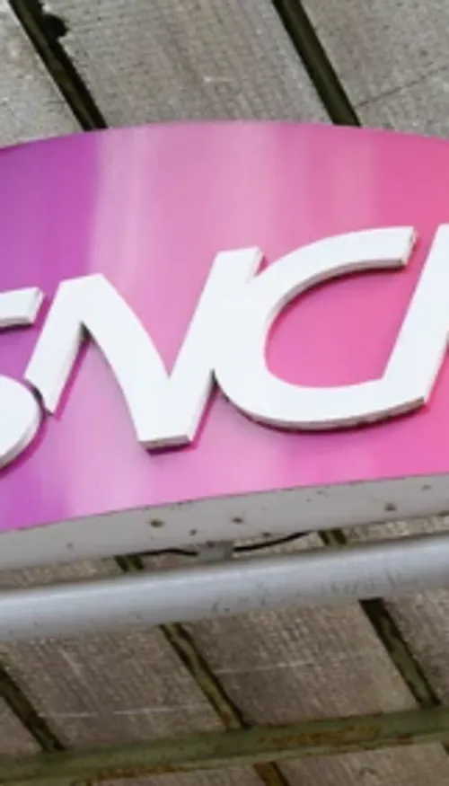 La SNCF affirme qu'elle subit "une attaque de grande envergure...