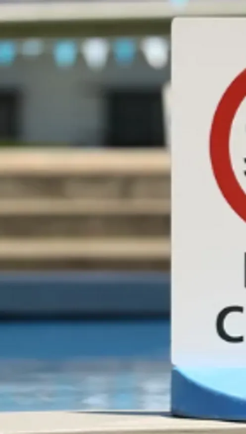 Menaces et insultes : une piscine contrainte de fermer deux jours...