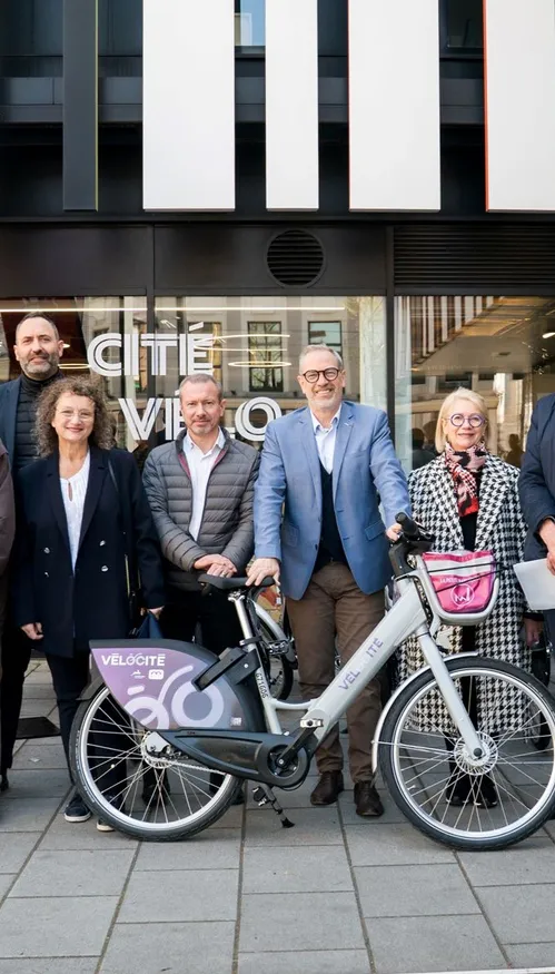 m2A DÉPLOIE UN NOUVEAU RÉSEAU DE STATIONS DE VÉLOS EN LIBRE-SERVICE...